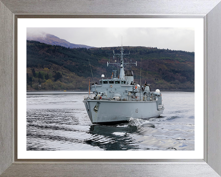 HMS Cattistock M31 | Photo Print | Framed Print | Hunt Class | Minehunter | Royal Navy Hampshire Prints