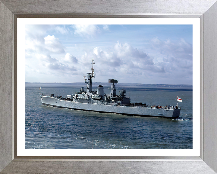 HMS Ariadne F72 | Photo Print | Framed Print | Leander Class | Frigate | Royal Navy Hampshire Prints