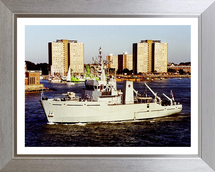 HMS Blackwater M2008 | Photo Print | Framed Print | River Class | Minesweeper | Royal Navy Hampshire Prints