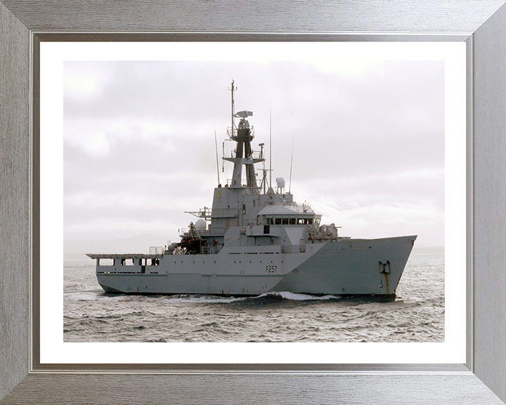 HMS Clyde P257 | Photo Print | Framed Print | River Class | Patrol Vessel | Royal Navy Hampshire Prints