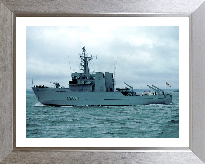 HMS Carron M2004 Royal Navy River class minesweeper Photo Print or Framed Print - Hampshire Prints