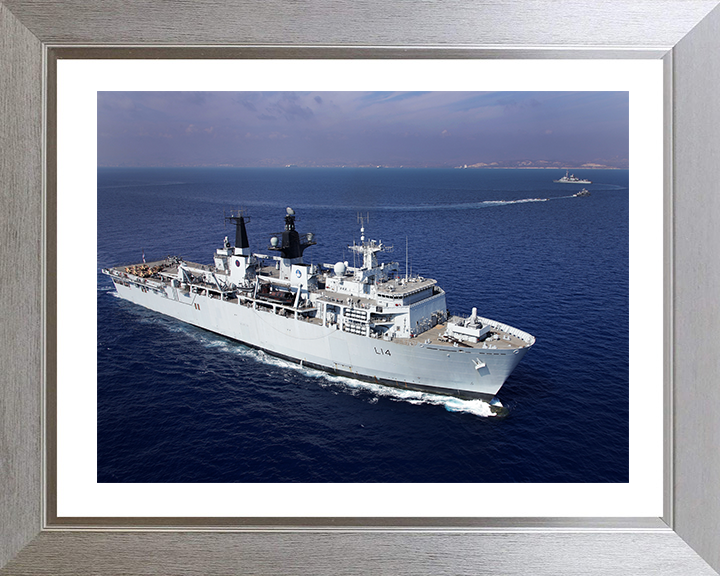 HMS Albion L14 | Photo Print | Framed Print | Albion Class | Amphibious ship | Royal Navy Hampshire Prints