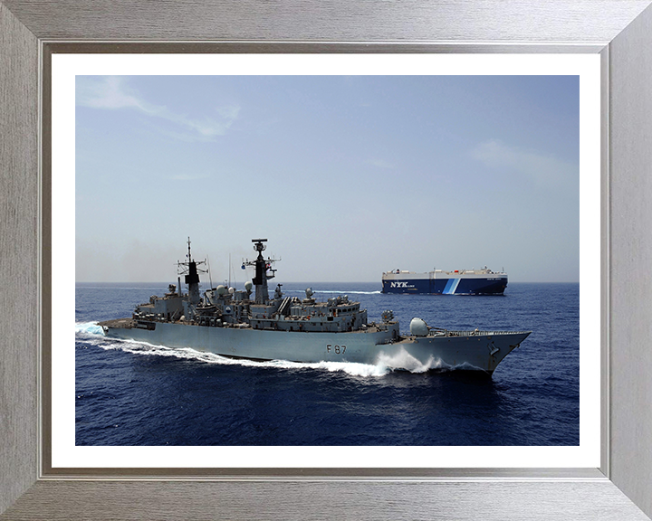 HMS Chatham (F87) Photo Print - Underway starboard View - Royal Navy Type 22 Frigate Hampshire Prints 10 x 8 Silver Frame Yes