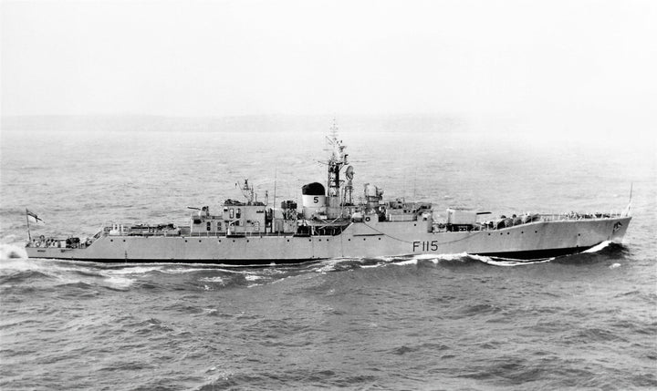HMS Berwick F115 | Photo Print | Framed Print | Rothesay Class | Frigate | Royal Navy Hampshire Prints