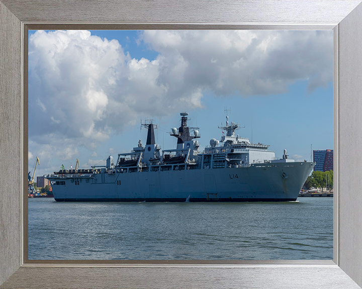 HMS Albion L14 | Photo Print | Framed Print | Albion Class | Amphibious ship | Royal Navy Hampshire Prints