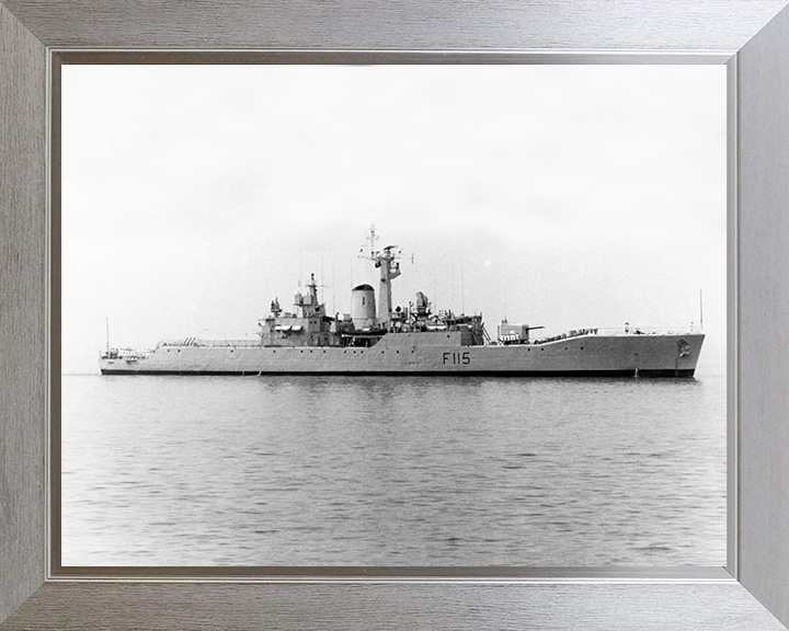 HMS Berwick F115 | Photo Print | Framed Print | Rothesay Class | Frigate | Royal Navy Hampshire Prints