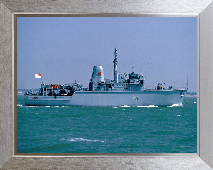 HMS Bicester M36 Royal Navy Hunt class mine countermeasures vessel Photo Print or Framed Print - Hampshire Prints