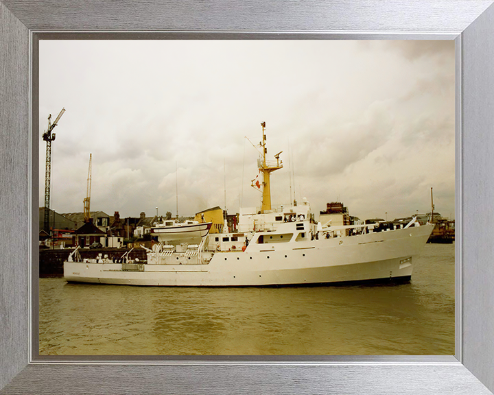 HMS Beagle A319 | Photo Print | Framed Print | Bulldog Class | Survey Vessel | Royal Navy Hampshire Prints