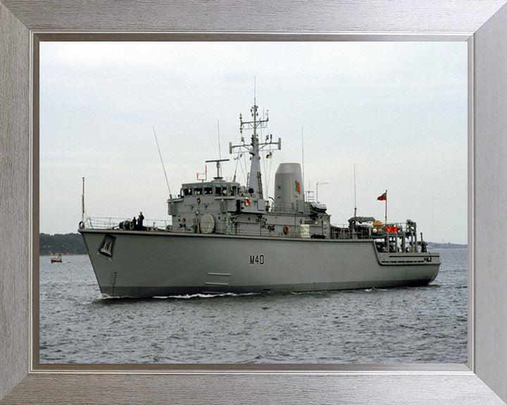 HMS Berkeley M40 | Photo Print | Framed Print | Hunt Class | Mine Warfare Vessel | Royal Navy Hampshire Prints