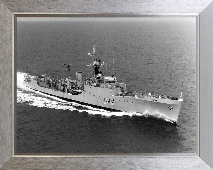 HMS Dundas F48 | Photo Print | Framed Print | Blackwood Class | Frigate | Royal Navy Hampshire Prints