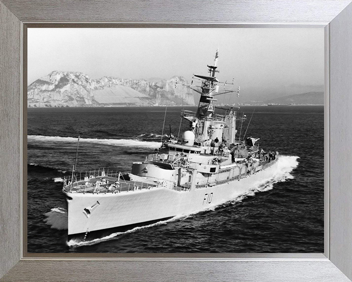 HMS Aurora F10 | Photo Print | Framed Print | Leander Class | Frigate | Royal Navy Hampshire Prints