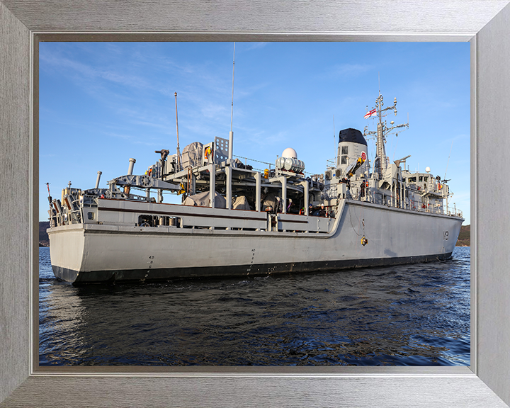 HMS Cattistock M31 | Photo Print | Framed Print | Hunt Class | Minehunter | Royal Navy Hampshire Prints