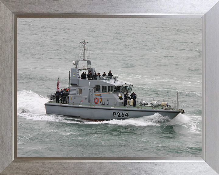 HMS Archer P264 Royal Navy Archer class P2000 patrol vessel Photo Print or Framed Print - Hampshire Prints