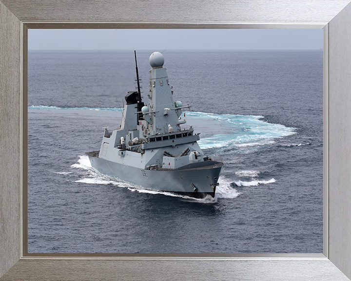 HMS Daring (D32) Photo Print - Making Turns - Royal Navy Type 45 Destroyer Hampshire Prints 10 x 8 Silver Frame No