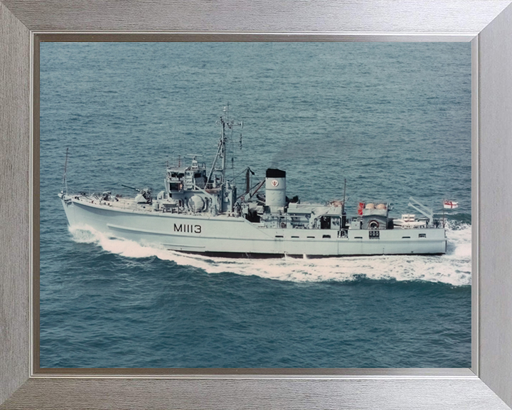 HMS Brereton M1113 Royal Navy Ton class minesweeper Photo Print or Framed Print - Hampshire Prints