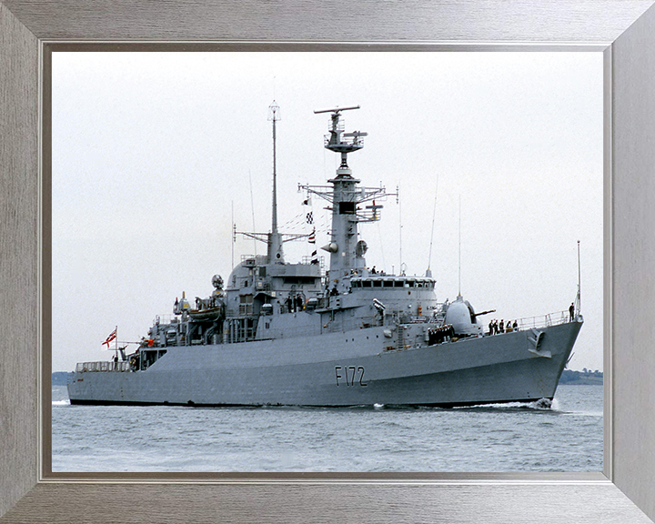 HMS Ambuscade (F172) Photo Print - Entering Harbour - Royal Navy Type 21 Frigate Hampshire Prints 10 x 8 Silver Frame No