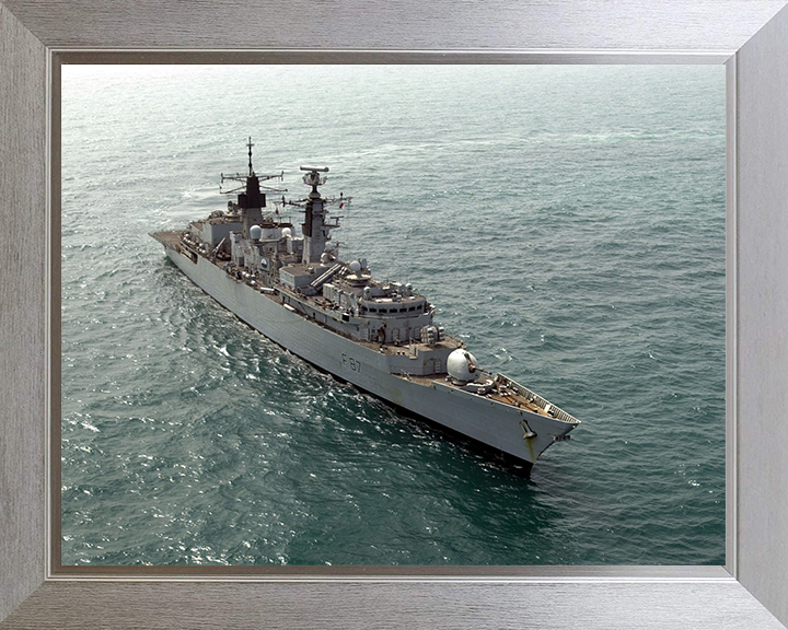 HMS Chatham (F87) Photo Print - Turning to Port - Royal Navy Type 22 Frigate Hampshire Prints 10 x 8 Silver Frame No
