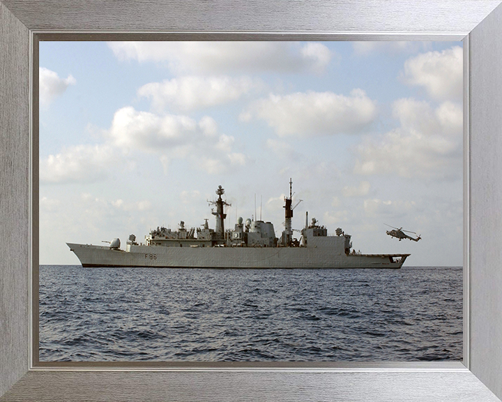 HMS Campbeltown (F86) Photo Print - Port beam View - Royal Navy Type 22 Frigate Hampshire Prints 10 x 8 Silver Frame No