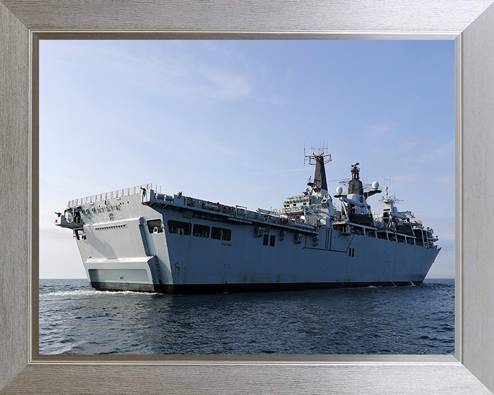 HMS Bulwark L15 | Photo Print | Framed Print | Albion Class | Amphibious Ship | Royal Navy Hampshire Prints