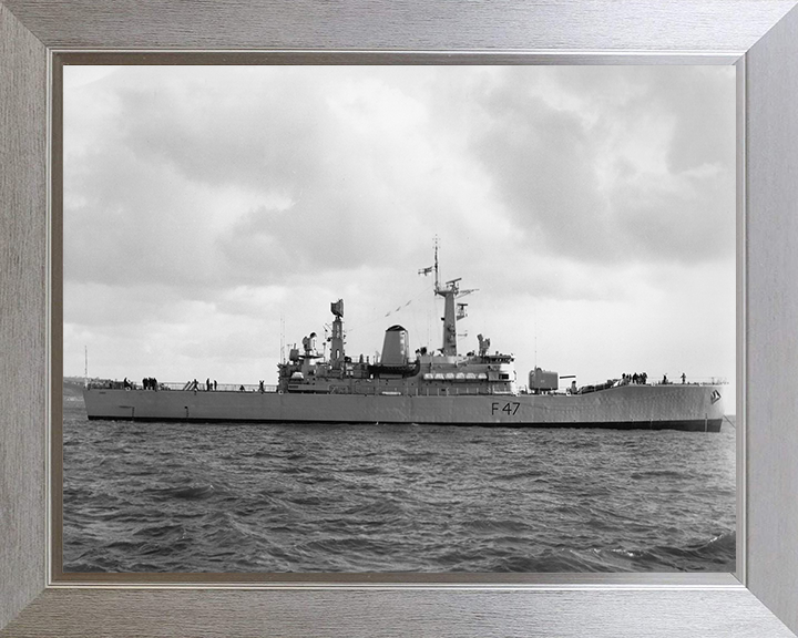 HMS Danae F47 | Photo Print | Framed Print | Poster | Leander Class | Frigate | Royal Navy Hampshire Prints