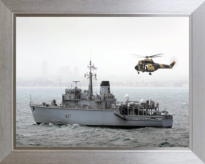 HMS Chiddingfold M37 | Photo Print | Framed Print | Hunt Class | Minehunter | Royal Navy Hampshire Prints