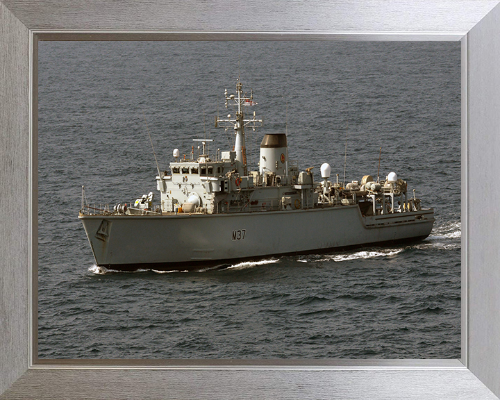 HMS Chiddingfold M37 | Photo Print | Framed Print | Hunt Class | Minehunter | Royal Navy Hampshire Prints