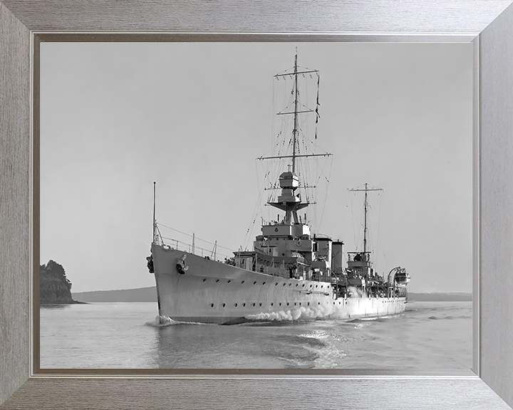 HMS Dunedin | Photo Print | Framed Print | Poster | Danae Class | Cruiser | Royal Navy Hampshire Prints