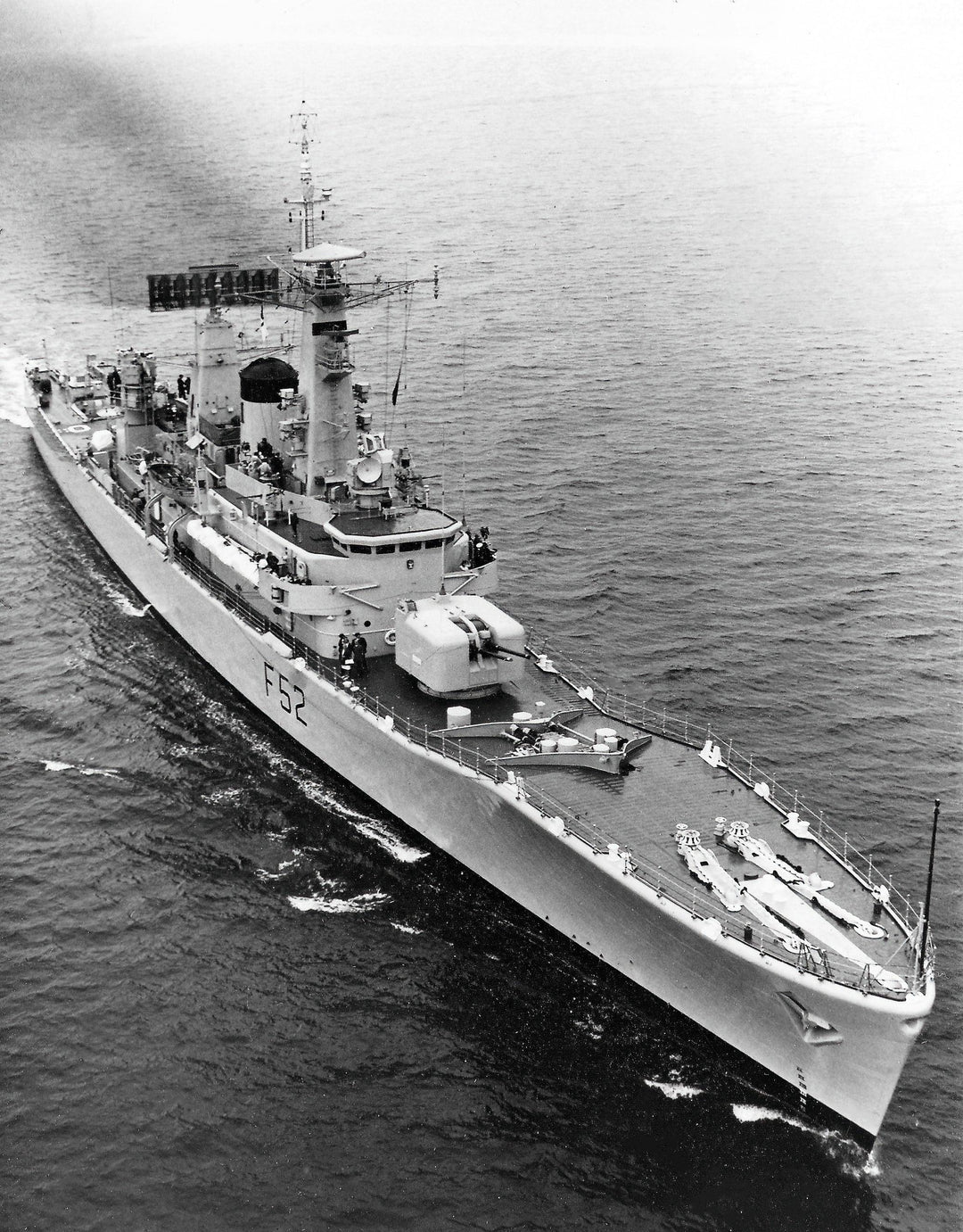 HMS Juno F52 | Photo Print | Framed Print | Poster | Leander Class | Frigate | Royal Navy Hampshire Prints