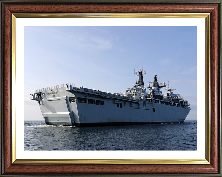 HMS Bulwark L15 | Photo Print | Framed Print | Albion Class | Amphibious Ship | Royal Navy Hampshire Prints