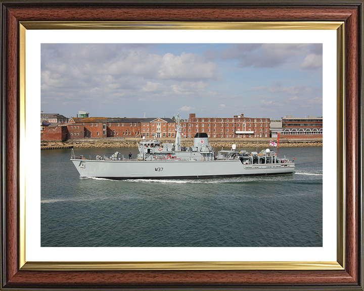 HMS Chiddingfold M37 | Photo Print | Framed Print | Hunt Class | Minehunter | Royal Navy Hampshire Prints