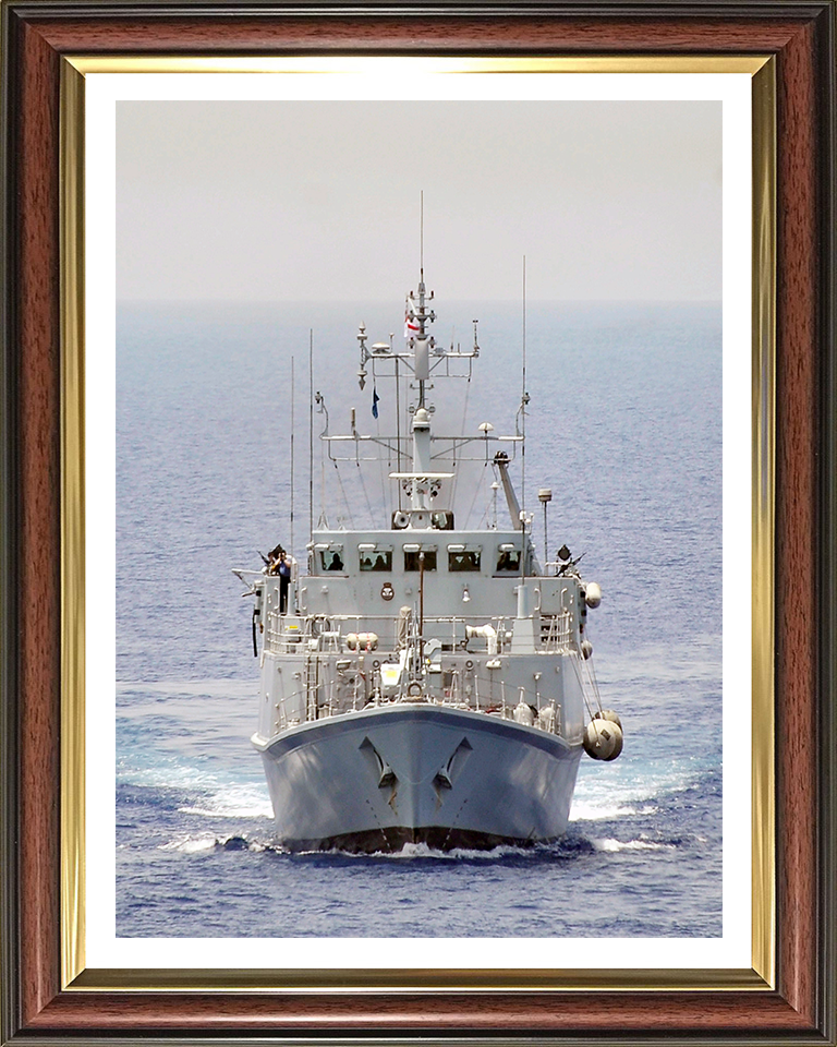 HMS Bangor M109 | Photo Print | Framed Print | Sandown Class | Minehunter | Royal Navy Hampshire Prints