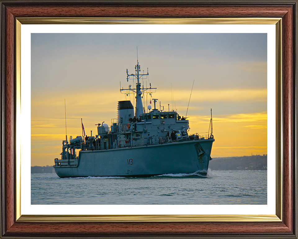 HMS Cattistock M31 | Photo Print | Framed Print | Hunt Class | Minehunter | Royal Navy Hampshire Prints