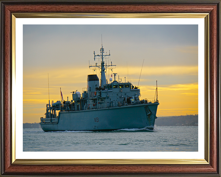 HMS Cattistock M31 | Photo Print | Framed Print | Hunt Class | Minehunter | Royal Navy Hampshire Prints