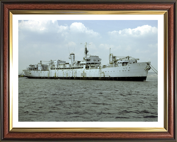 HMS Berry Head A191 | Photo Print | Framed Print | Poster | Repair Ship | Royal Navy Hampshire Prints