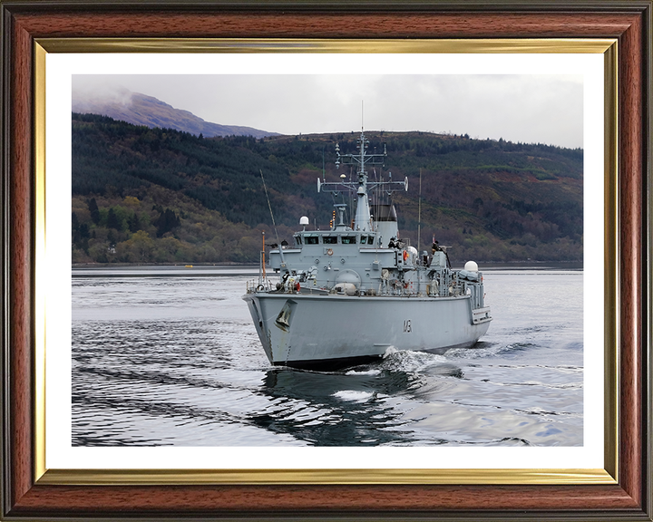 HMS Cattistock M31 | Photo Print | Framed Print | Hunt Class | Minehunter | Royal Navy Hampshire Prints