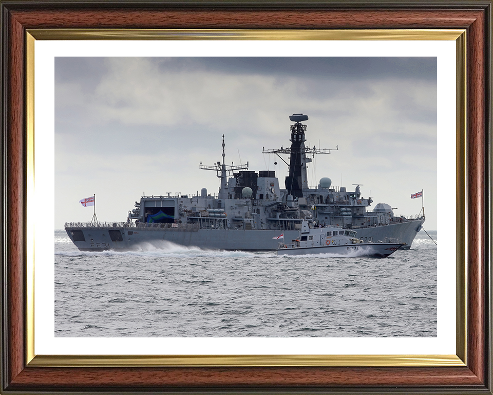 HMS Argyll F231 Royal Navy type 23 Frigate Photo Print or Framed Print - Hampshire Prints