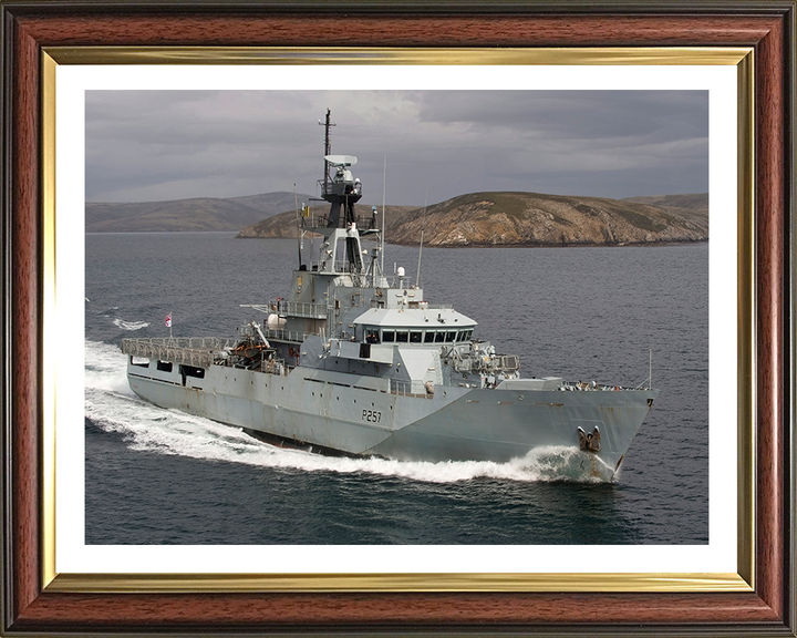 HMS Clyde P257 | Photo Print | Framed Print | River Class | Patrol Vessel | Royal Navy Hampshire Prints