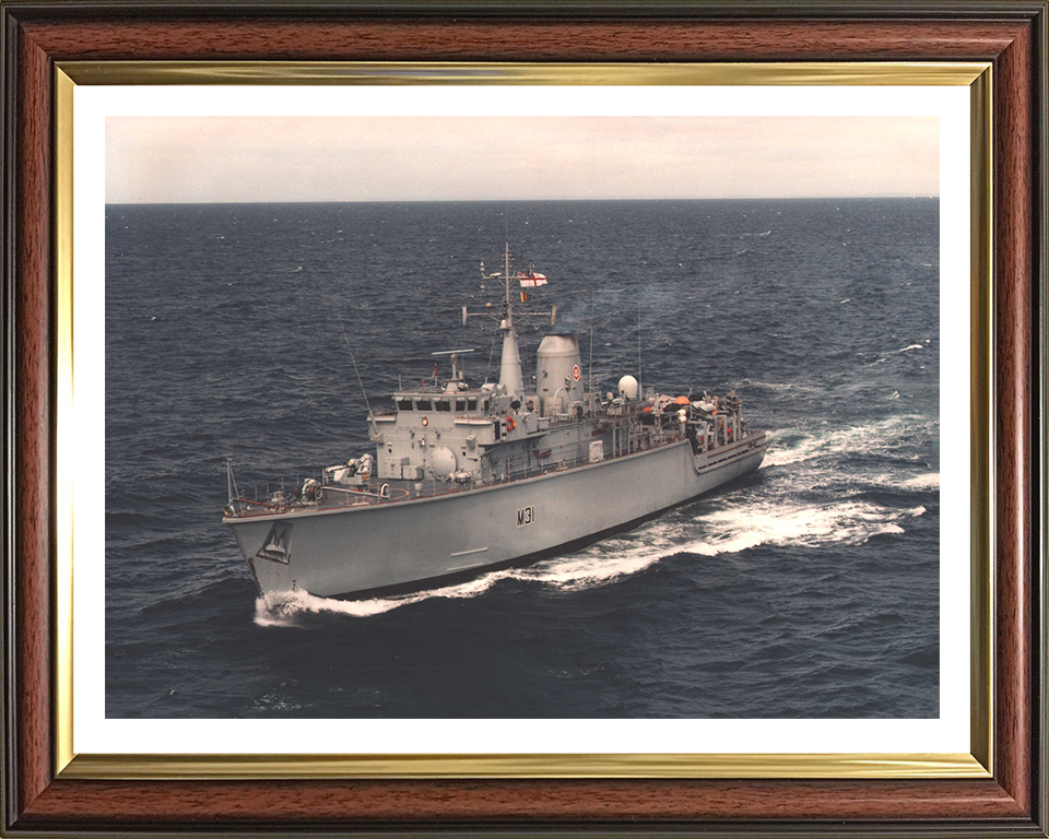 HMS Cattistock (M31) Photo Print - Port Side View at Sea - Royal Navy Hunt Class MineHunter Hampshire Prints 10 x 8 Classic Frame Yes