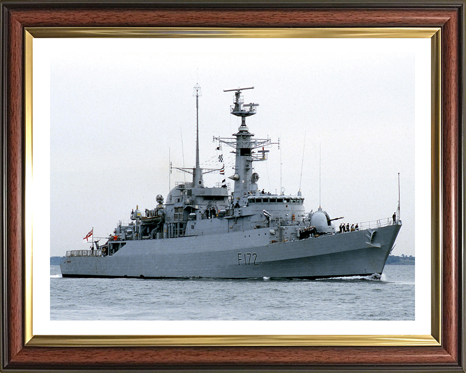HMS Ambuscade (F172) Photo Print - Entering Harbour - Royal Navy Type 21 Frigate Hampshire Prints 10 x 8 Classic Frame Yes