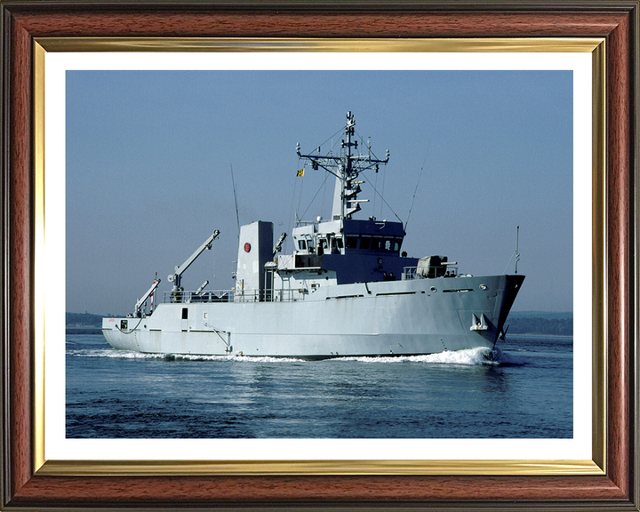 HMS Arun M2014 Royal Navy River class minesweeper Photo Print or Framed Print - Hampshire Prints