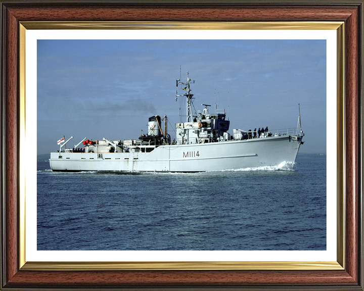 HMS Brinton M1114 Royal Navy Ton Class Minesweeper Photo Print or Framed Print - Hampshire Prints