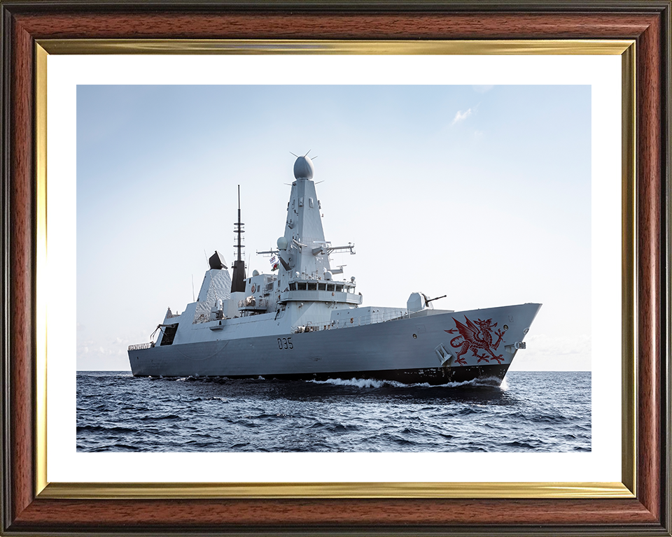 HMS Dragon (D35) Photo Print - Low Starboard View - Royal Navy Type 45 Destroyer Hampshire Prints 10 x 8 Classic Frame Yes