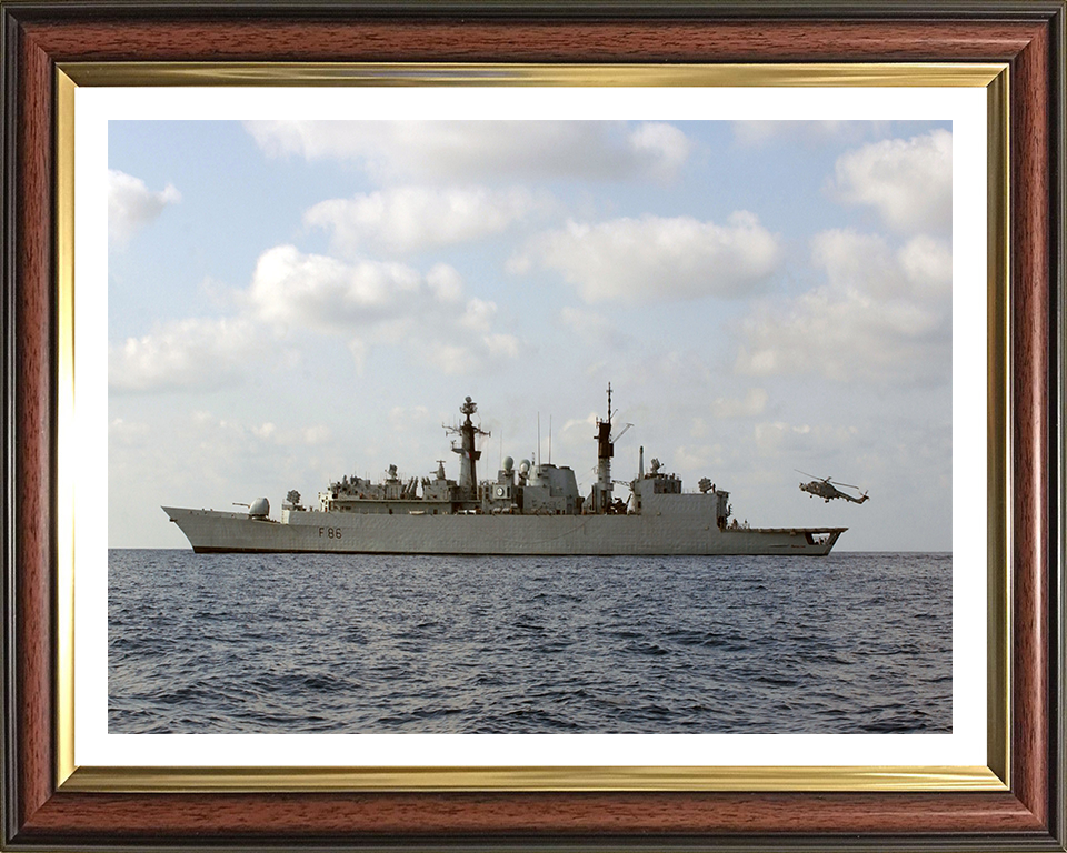 HMS Campbeltown (F86) Photo Print - Port beam View - Royal Navy Type 22 Frigate Hampshire Prints 10 x 8 Classic Frame Yes