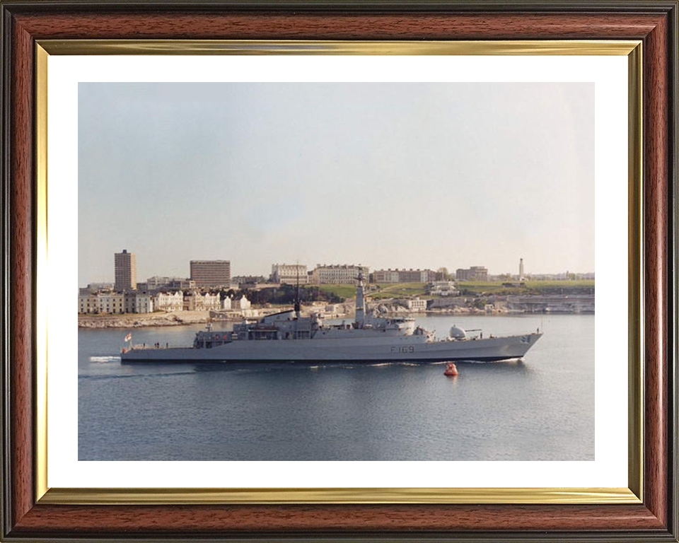 HMS Amazon (F169) Photo Print - Leaving Plymouth - Royal Navy Type 21 Frigate Hampshire Prints 10 x 8 Classic Frame Yes
