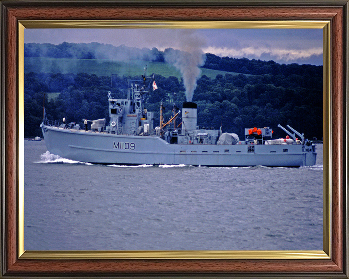 HMS Bickington M1109 | Photo Print | Framed Print | Ton Class | Minesweeper | Royal Navy Hampshire Prints