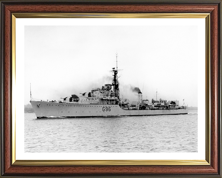 HMS Crossbow G96 (D96) | Photo Print | Framed Print | Weapon Class | Destroyer | Royal Navy Hampshire Prints