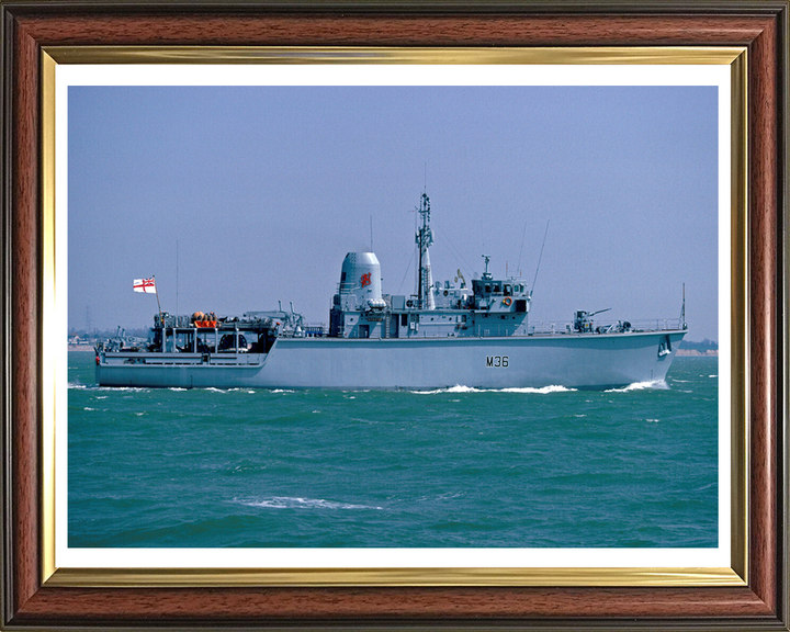 HMS Bicester M36 | Photo Print | Framed Print | Hunt Class | Mine Warfare Vessel | Royal Navy Hampshire Prints