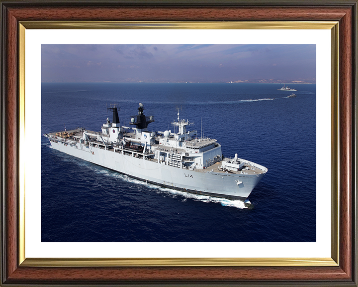 HMS Albion L14 | Photo Print | Framed Print | Albion Class | Amphibious ship | Royal Navy Hampshire Prints