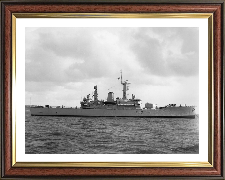 HMS Danae F47 | Photo Print | Framed Print | Poster | Leander Class | Frigate | Royal Navy Hampshire Prints