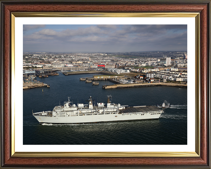 HMS Bulwark L15 | Photo Print | Framed Print | Albion Class | Amphibious Ship | Royal Navy Hampshire Prints